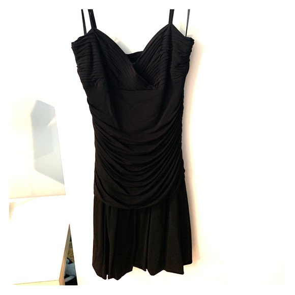BCBGMaxAzria Dresses & Skirts - BCBG Dress BCBGMaxAzria Dresses & Skirts - BCBG Dress